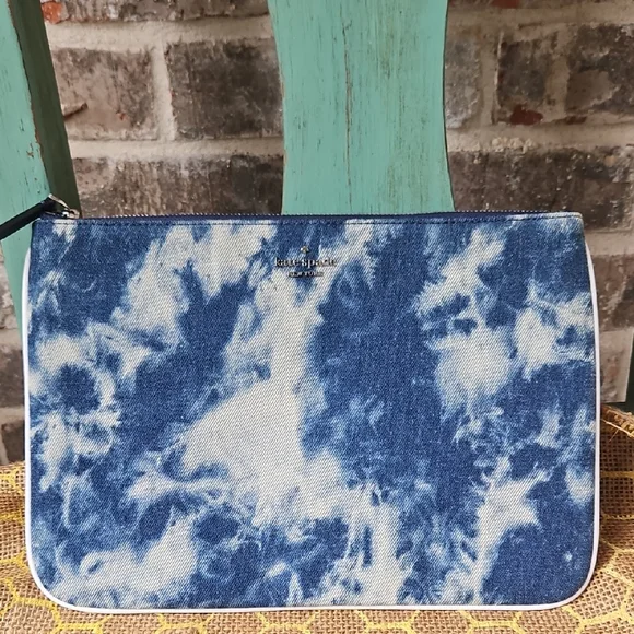 NWOT Kate Spade Tie Dye Denim Portfolio Clutch - Picture 1 of 4